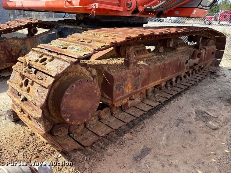image for item EU0511 1999 Hitachi EX750-5 excavator