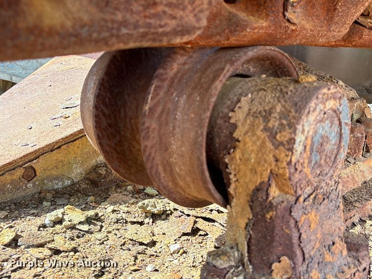 image for item EU0511 1999 Hitachi EX750-5 excavator