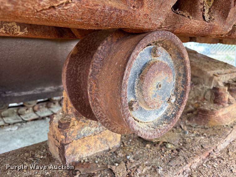 image for item EU0511 1999 Hitachi EX750-5 excavator