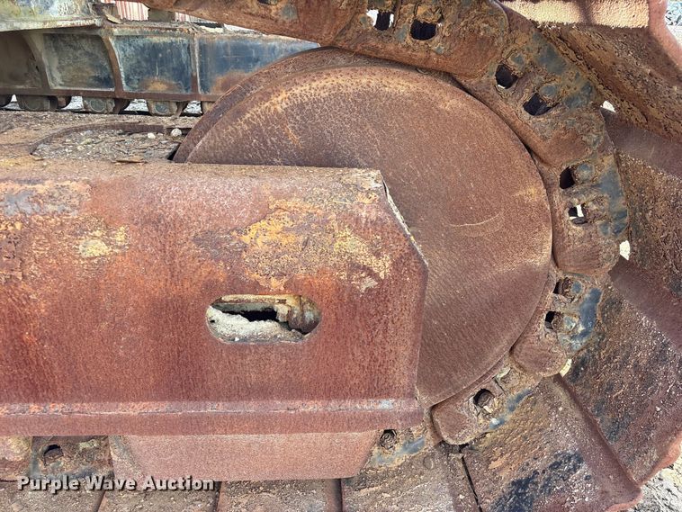 image for item EU0511 1999 Hitachi EX750-5 excavator