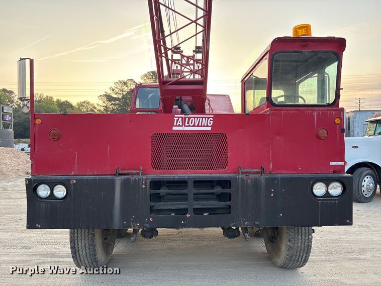 image for item EU0512 1968 Hendrickson 60-D crane