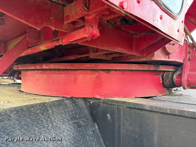 image for item EU0512 1968 Hendrickson 60-D crane