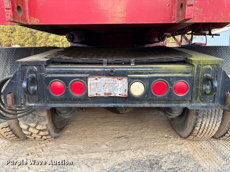 image for item EU0512 1968 Hendrickson 60-D crane