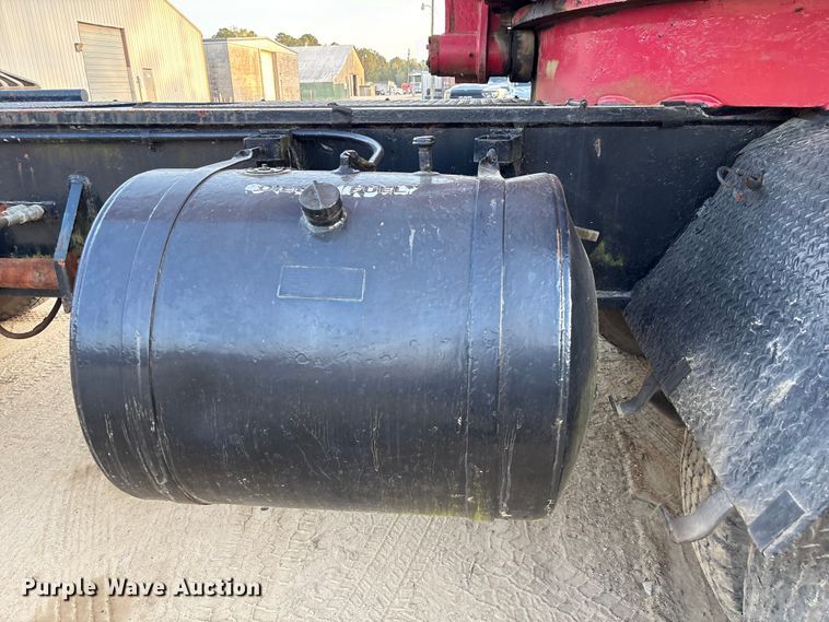 image for item EU0512 1968 Hendrickson 60-D crane