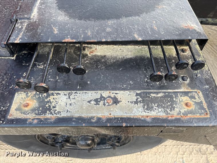 image for item EU0512 1968 Hendrickson 60-D crane