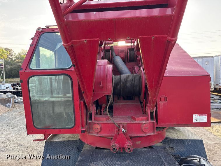 image for item EU0512 1968 Hendrickson 60-D crane