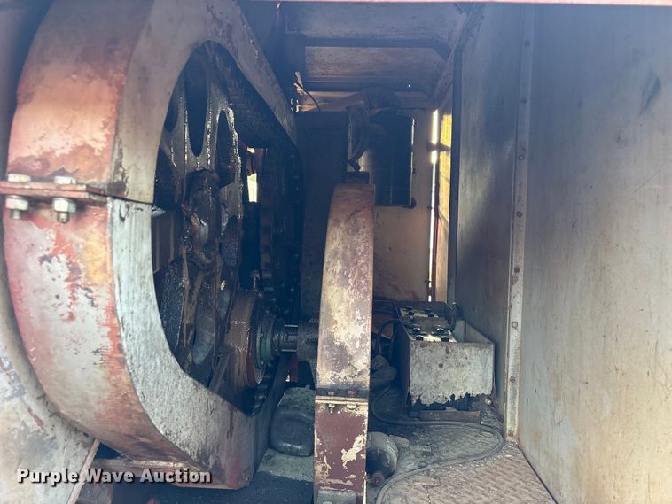 image for item EU0512 1968 Hendrickson 60-D crane