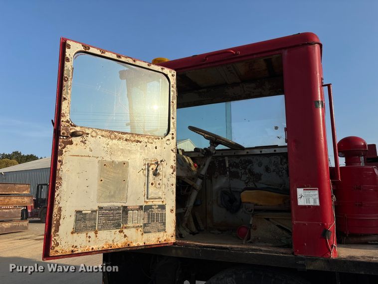 image for item EU0512 1968 Hendrickson 60-D crane