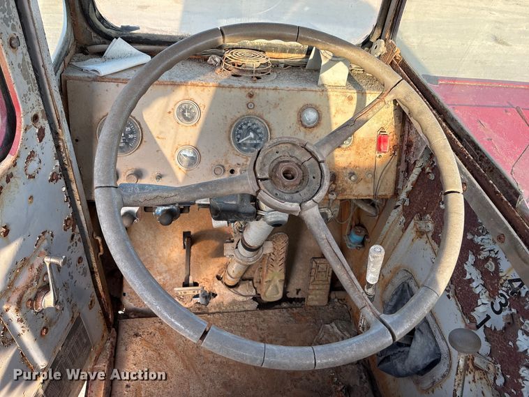 image for item EU0512 1968 Hendrickson 60-D crane