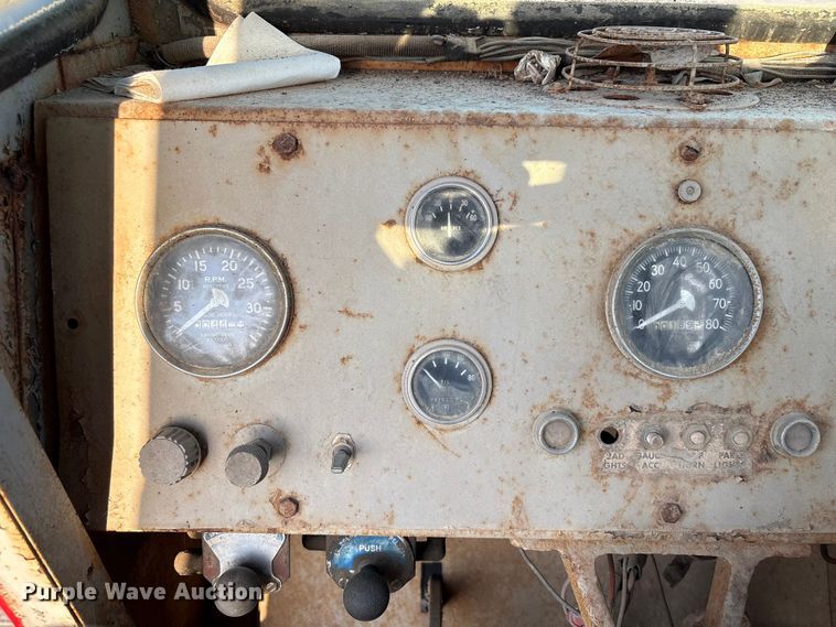 image for item EU0512 1968 Hendrickson 60-D crane