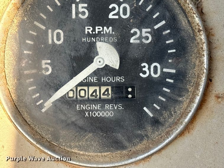 image for item EU0512 1968 Hendrickson 60-D crane