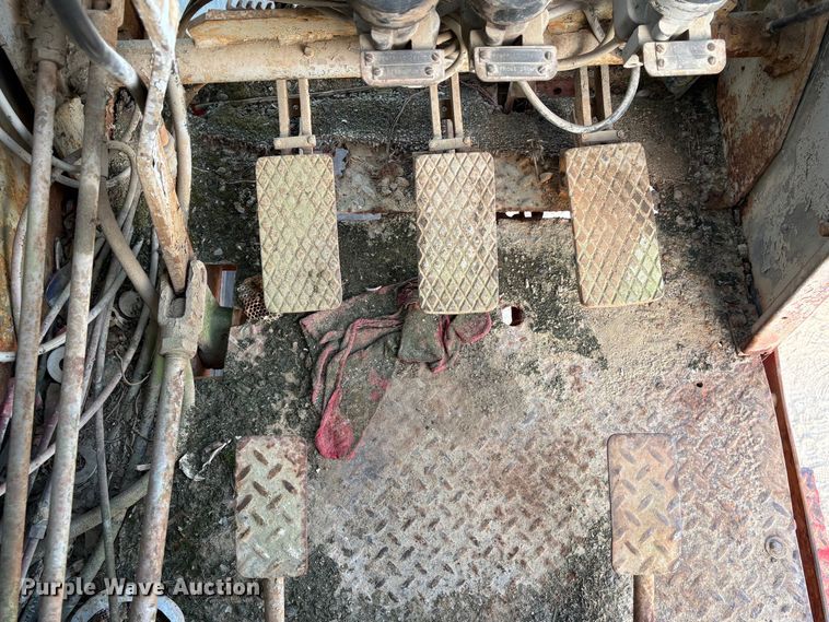 image for item EU0512 1968 Hendrickson 60-D crane