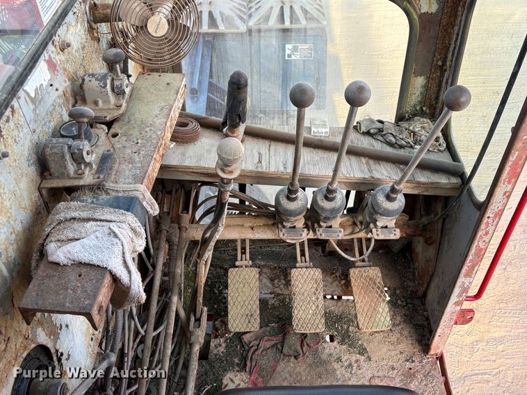 image for item EU0512 1968 Hendrickson 60-D crane