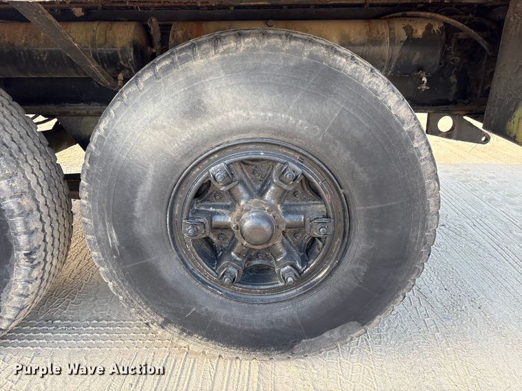 image for item EU0512 1968 Hendrickson 60-D crane