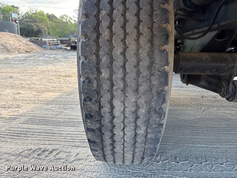 image for item EU0512 1968 Hendrickson 60-D crane