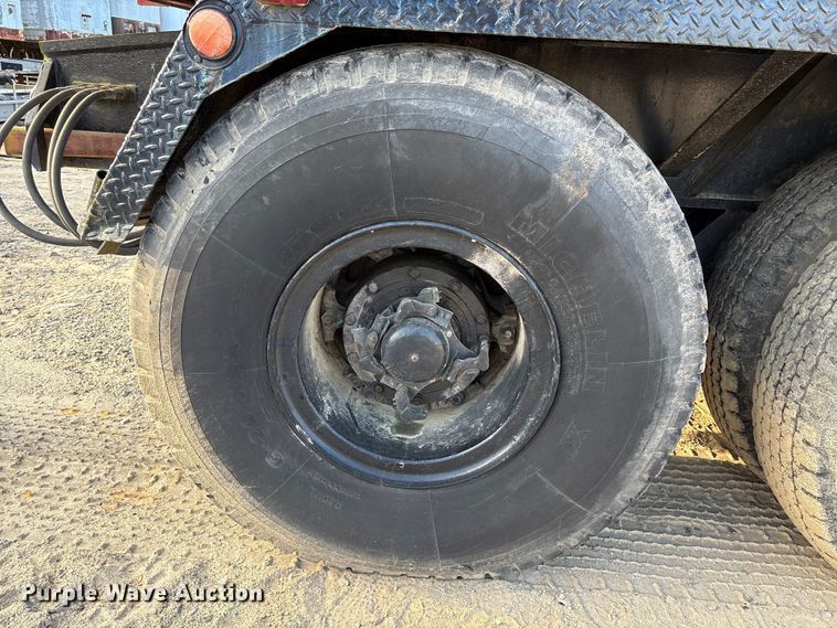 image for item EU0512 1968 Hendrickson 60-D crane