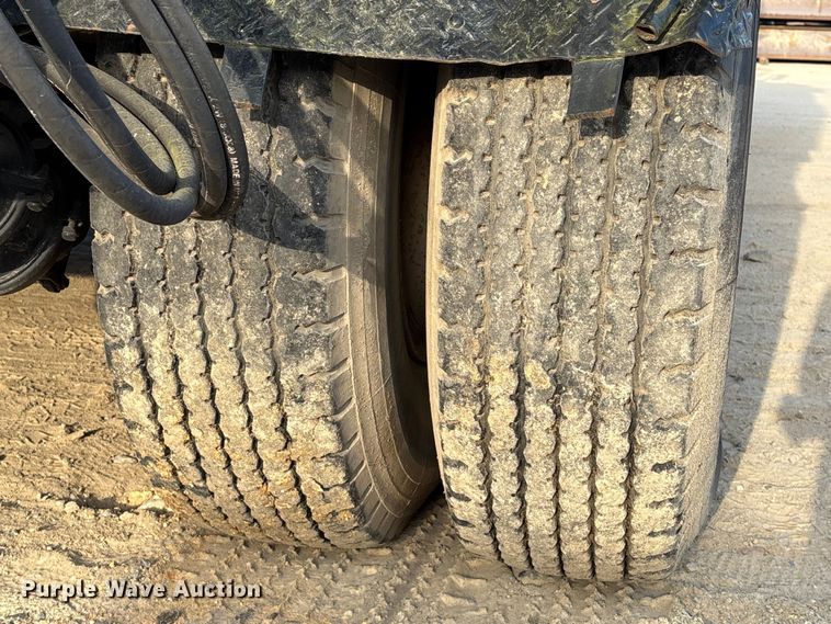 image for item EU0512 1968 Hendrickson 60-D crane