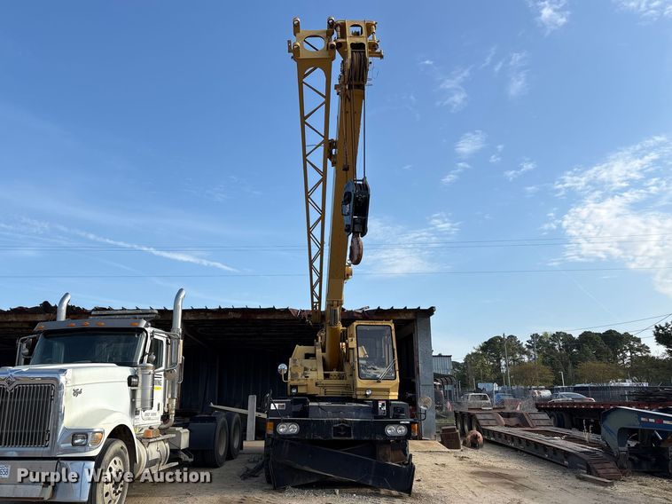 image for item EU0513 1986 Tadano TR-200E-1 crane