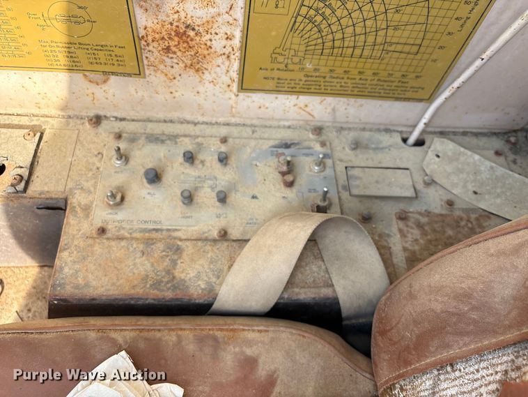 image for item EU0513 1986 Tadano TR-200E-1 crane