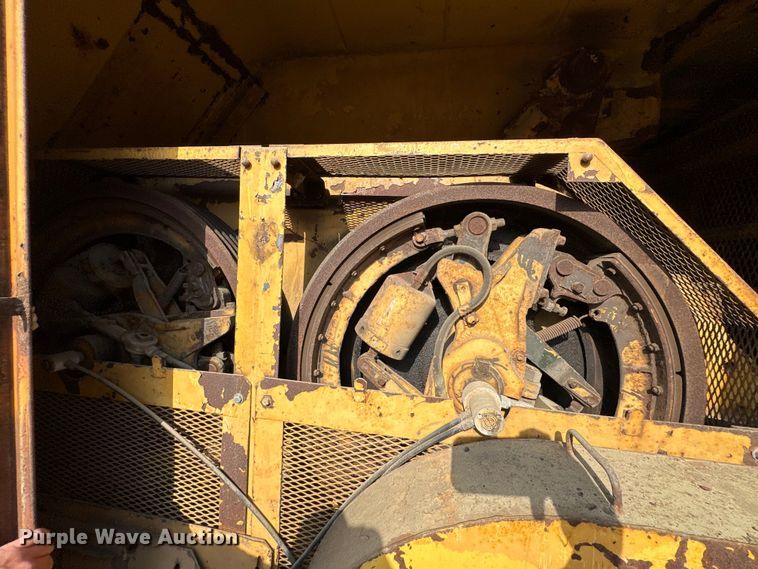 image for item EU0514 1976 Bucyrus-Erie 30-B crane