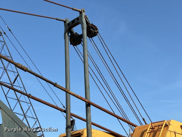 image for item EU0514 1976 Bucyrus-Erie 30-B crane