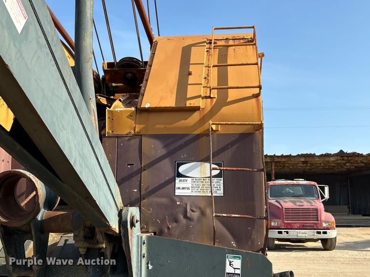 image for item EU0514 1976 Bucyrus-Erie 30-B crane