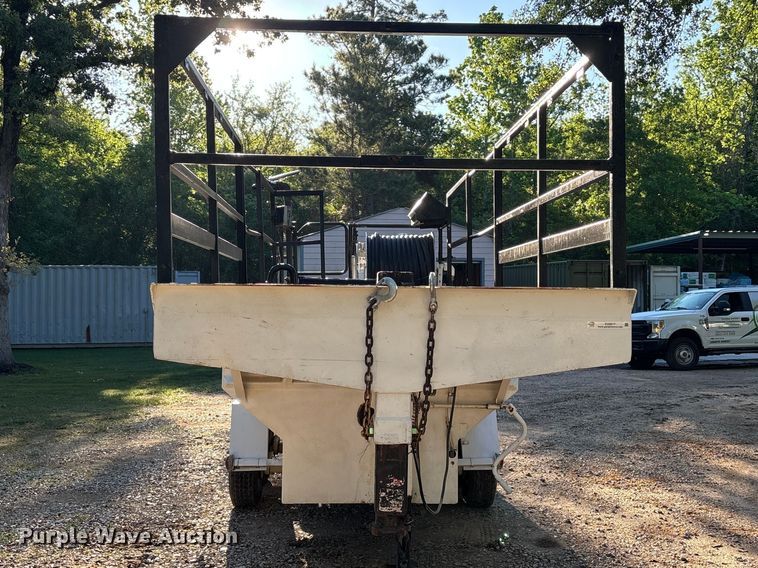 image for item EU0517 2000 Finn T120 hydroseeder