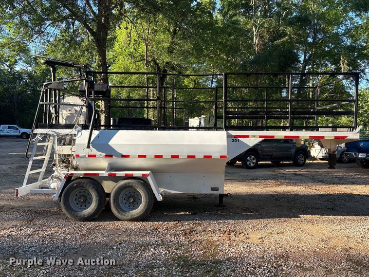 image for item EU0517 2000 Finn T120 hydroseeder