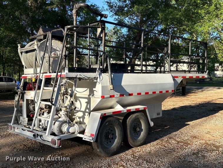 image for item EU0517 2000 Finn T120 hydroseeder