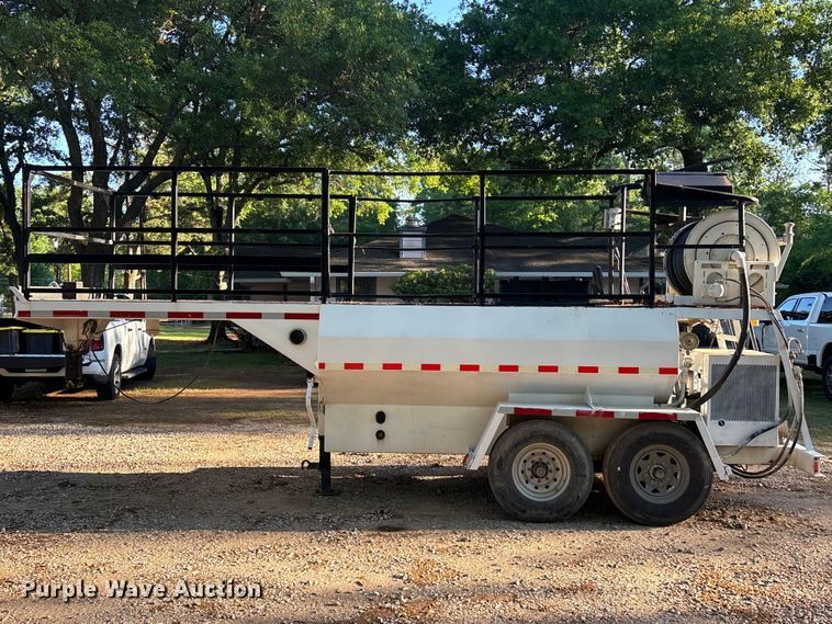 image for item EU0517 2000 Finn T120 hydroseeder