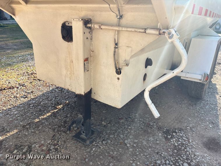 image for item EU0517 2000 Finn T120 hydroseeder