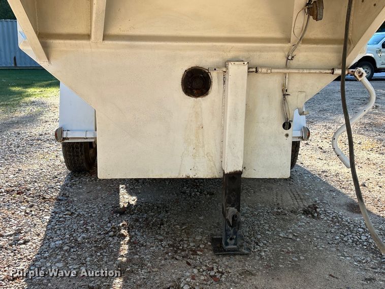 image for item EU0517 2000 Finn T120 hydroseeder