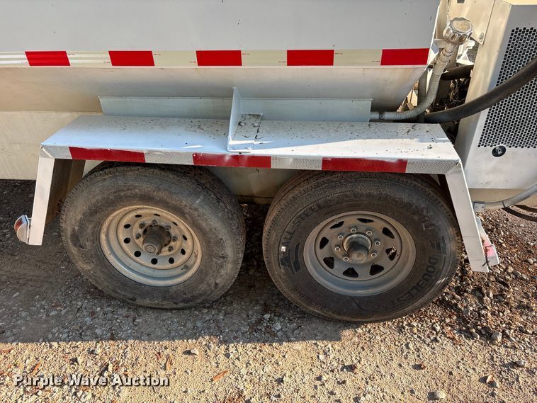 image for item EU0517 2000 Finn T120 hydroseeder