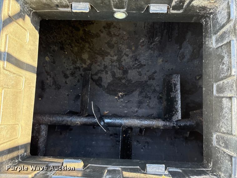 image for item EU0517 2000 Finn T120 hydroseeder