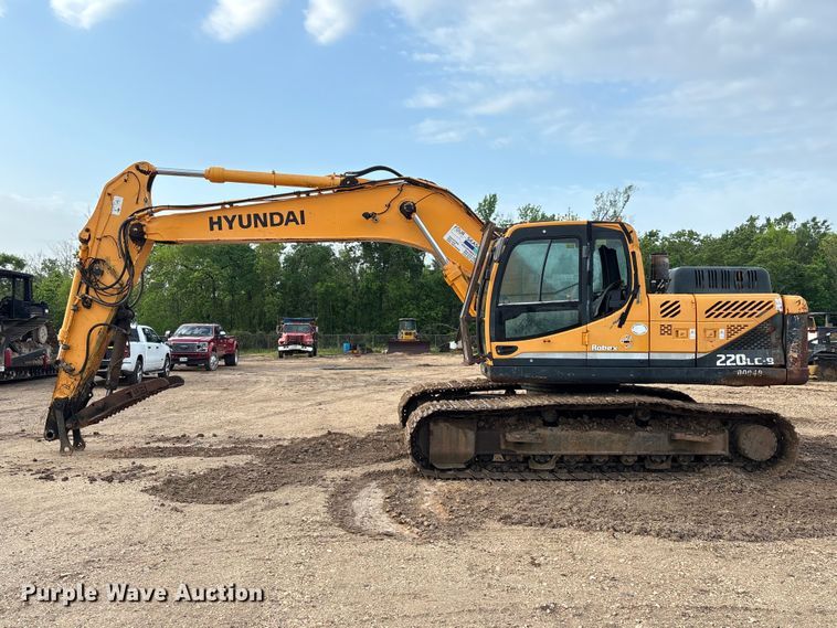 image for item EU0525 2013 Hyundai Robex 220LC-9A excavator