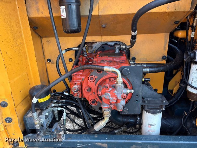 image for item EU0525 2013 Hyundai Robex 220LC-9A excavator
