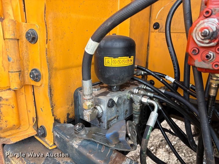 image for item EU0525 2013 Hyundai Robex 220LC-9A excavator