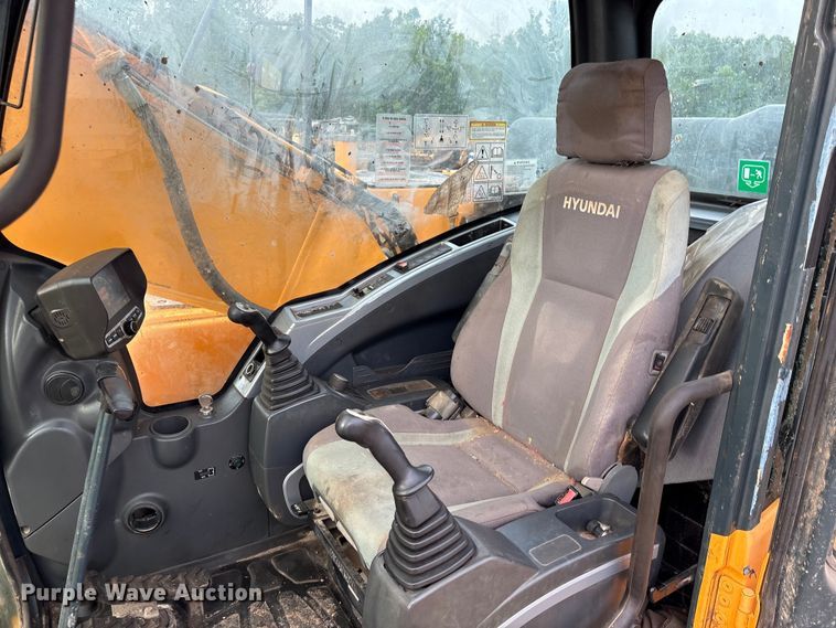 image for item EU0525 2013 Hyundai Robex 220LC-9A excavator