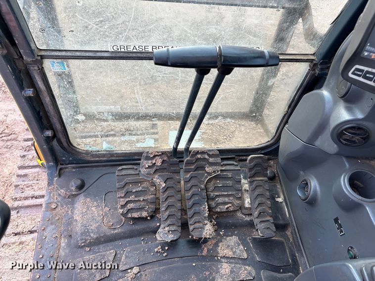 image for item EU0525 2013 Hyundai Robex 220LC-9A excavator