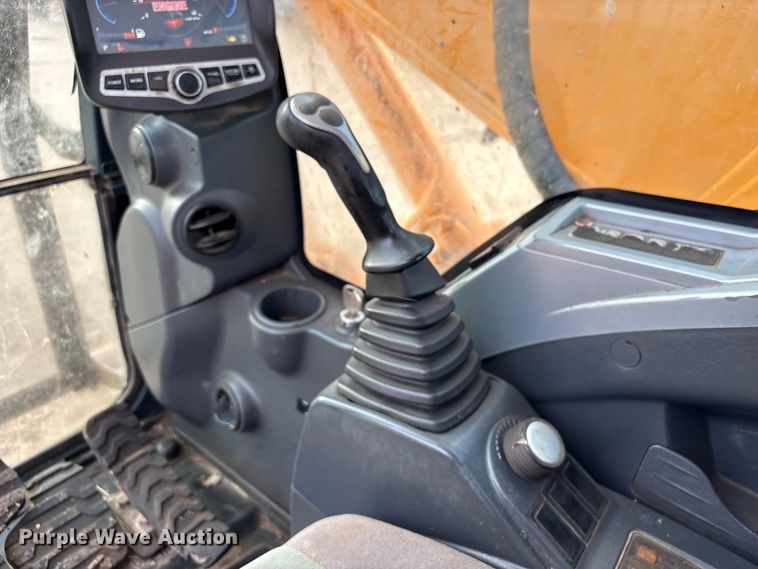 image for item EU0525 2013 Hyundai Robex 220LC-9A excavator