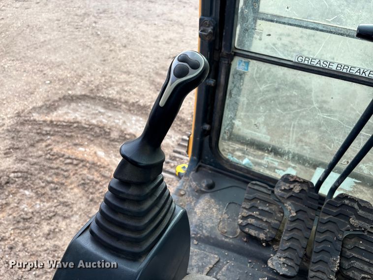 image for item EU0525 2013 Hyundai Robex 220LC-9A excavator