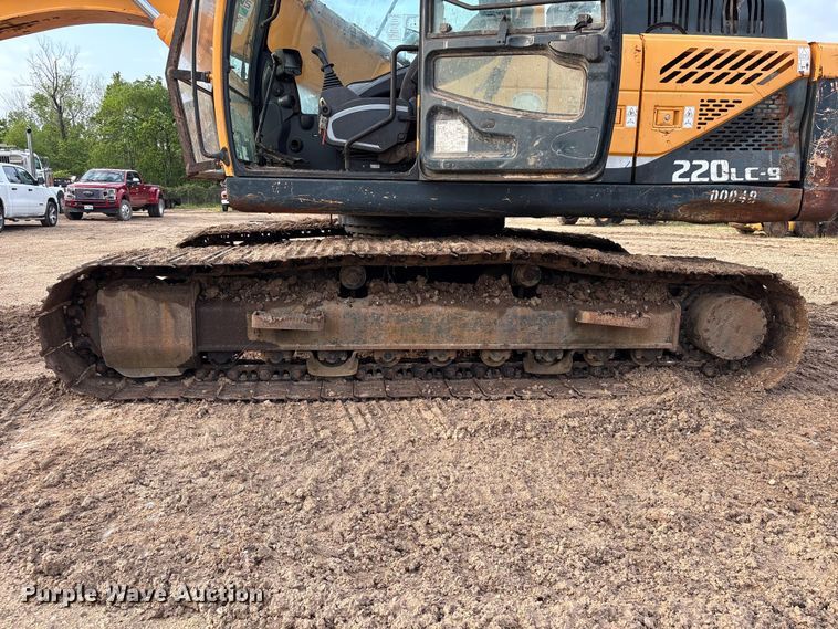 image for item EU0525 2013 Hyundai Robex 220LC-9A excavator