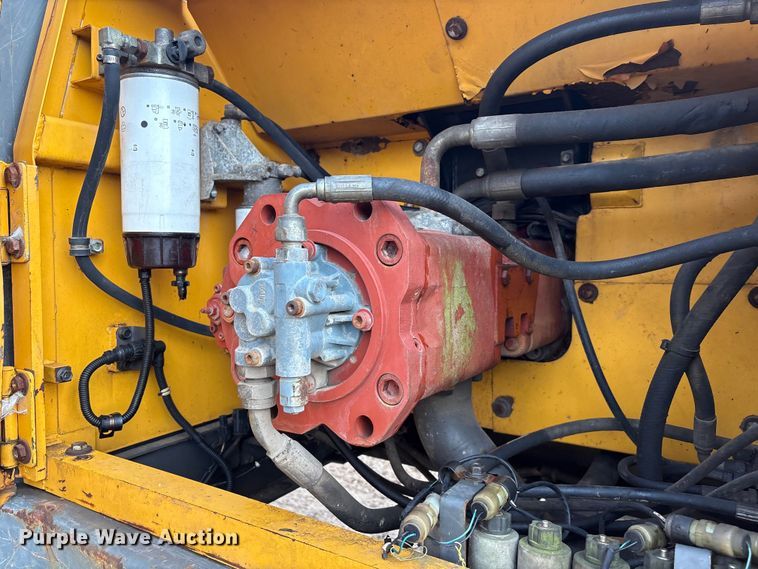 image for item EU0526 2006 Volvo EC290B LC excavator