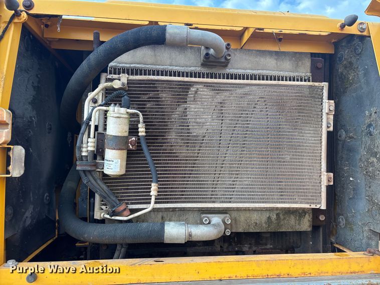 image for item EU0526 2006 Volvo EC290B LC excavator