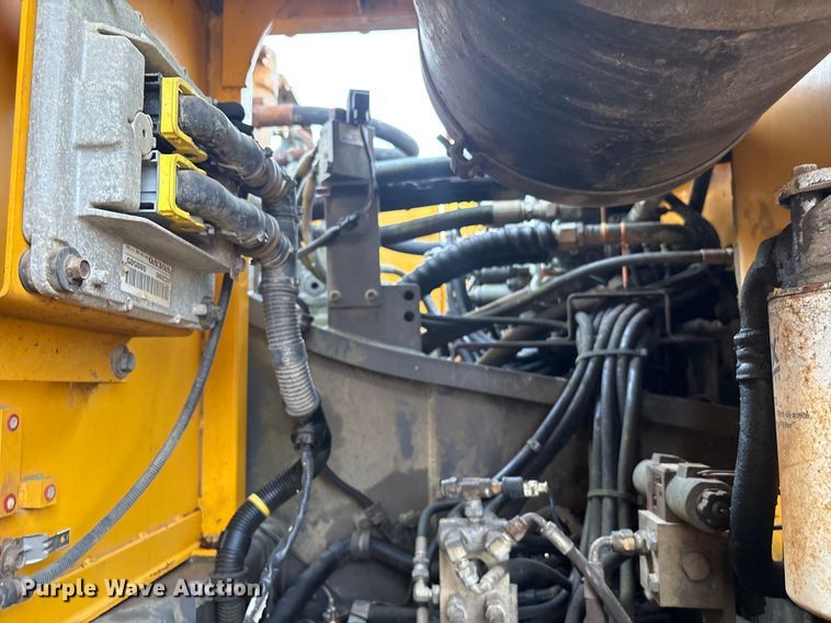 image for item EU0526 2006 Volvo EC290B LC excavator