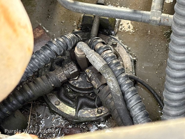 image for item EU0526 2006 Volvo EC290B LC excavator