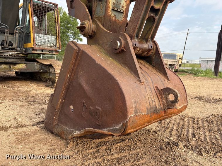 image for item EU0526 2006 Volvo EC290B LC excavator