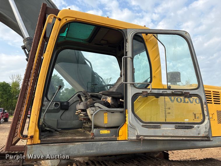 image for item EU0526 2006 Volvo EC290B LC excavator