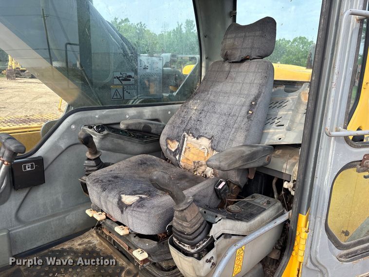 image for item EU0526 2006 Volvo EC290B LC excavator