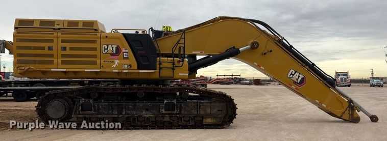 image for item EU4832 2020 Caterpillar 395 excavator